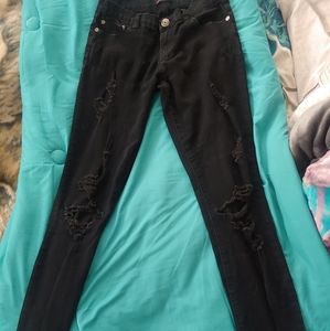 Black ripped skinny jeans